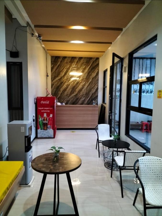 Wisma tamu Phoenix